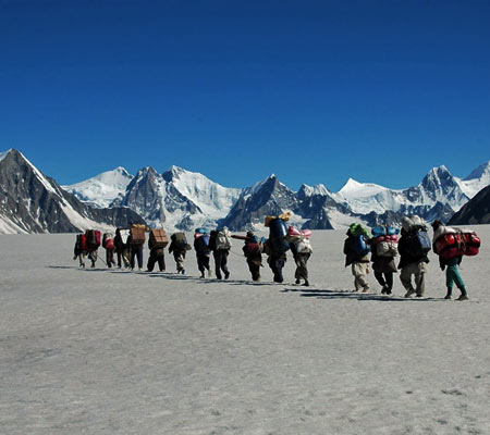 Biafo-Hispar Snow lake Trek